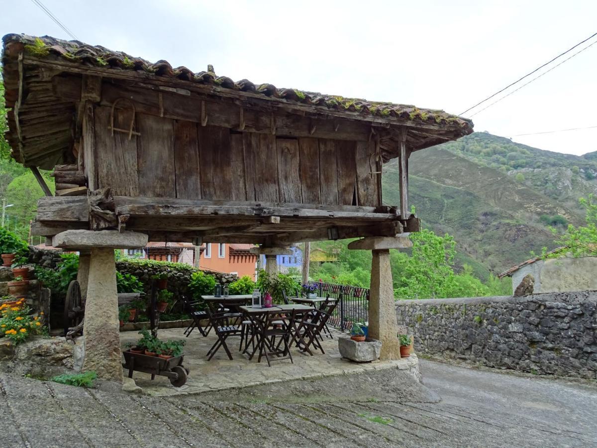 El Colladin Vendégház Llerices Kültér fotó